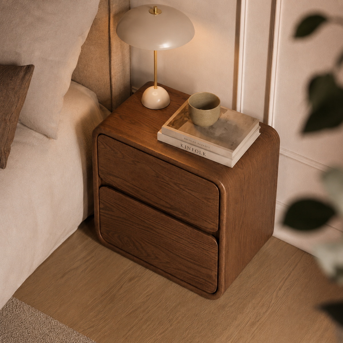 Galet | Table de chevet bois massif arrondie